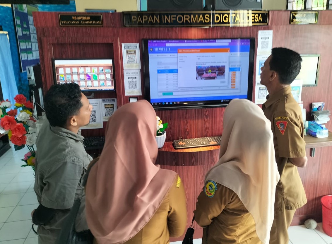 Kunjungan Kades dan Staf desa Grandeng 